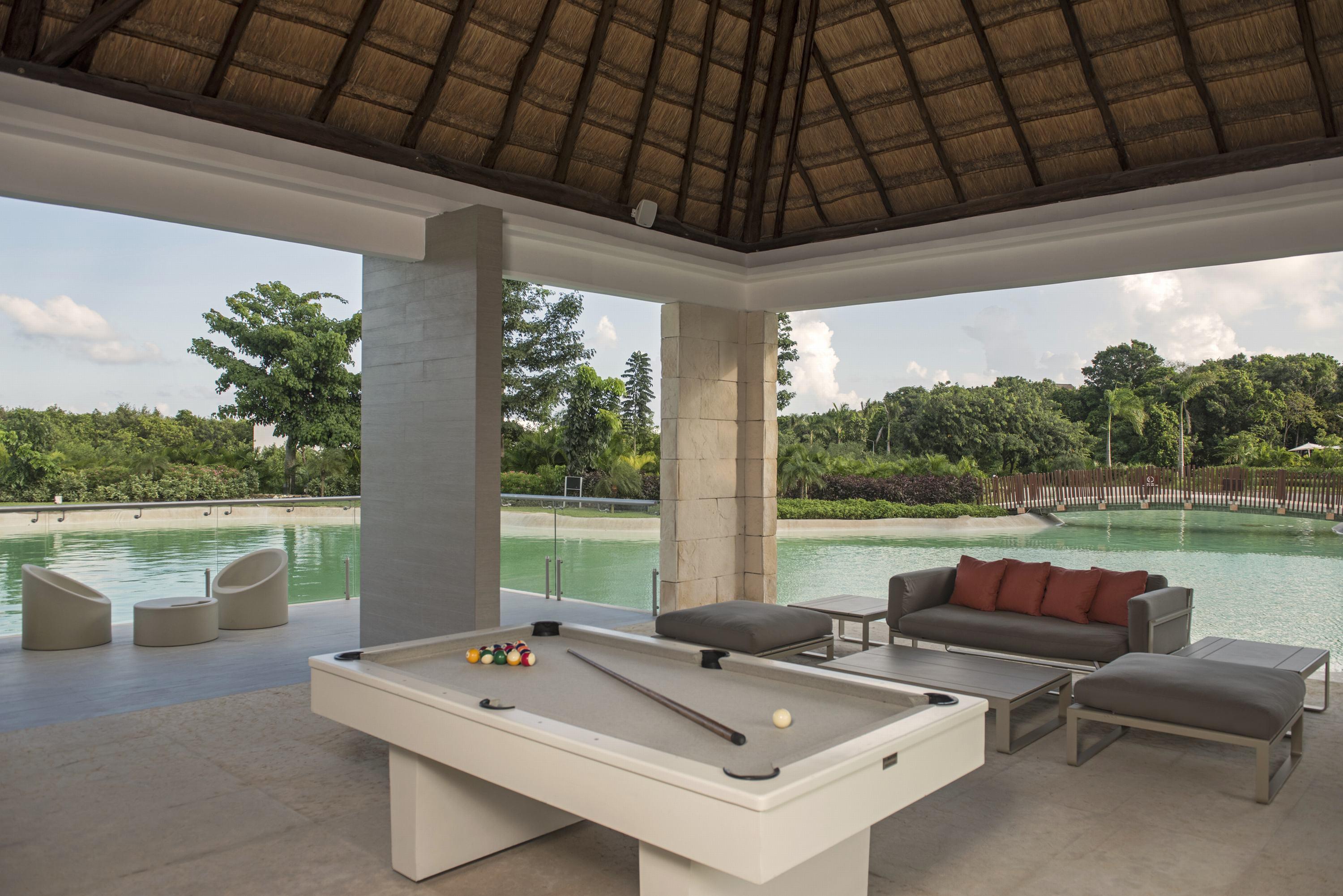 Platinum Yucatan Princess Adults Only Плая дел Кармен Екстериор снимка The Pool Table